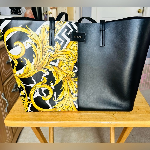 Versace Savage Barocco Print Leather Tote - Picture 8 of 17